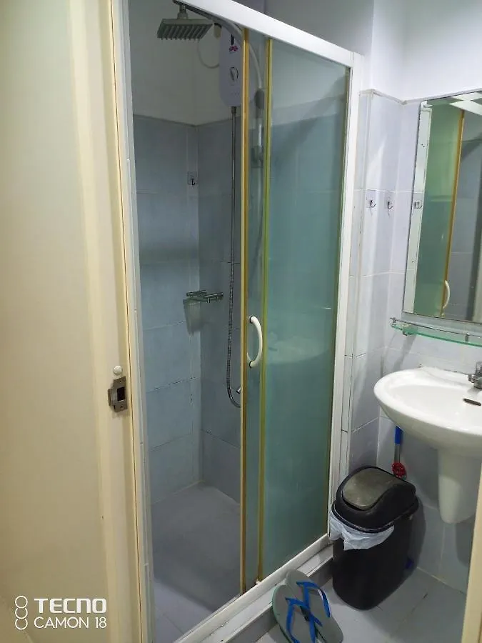 Kleinyohan'S Condotel Manila Apartment